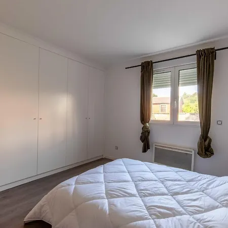Apartment Lidicia - *